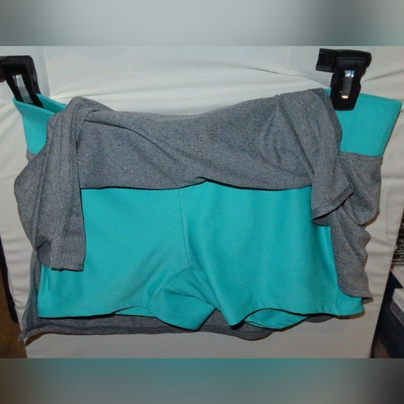 2pc Teal & Gray Nike Dri-Fit T-Shirt & Skort Set Size L - Picture 3 of 5